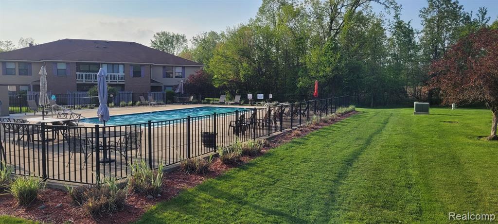 61216 GREENWOOD Drive, South Lyon, MI 48178 — Photo 21