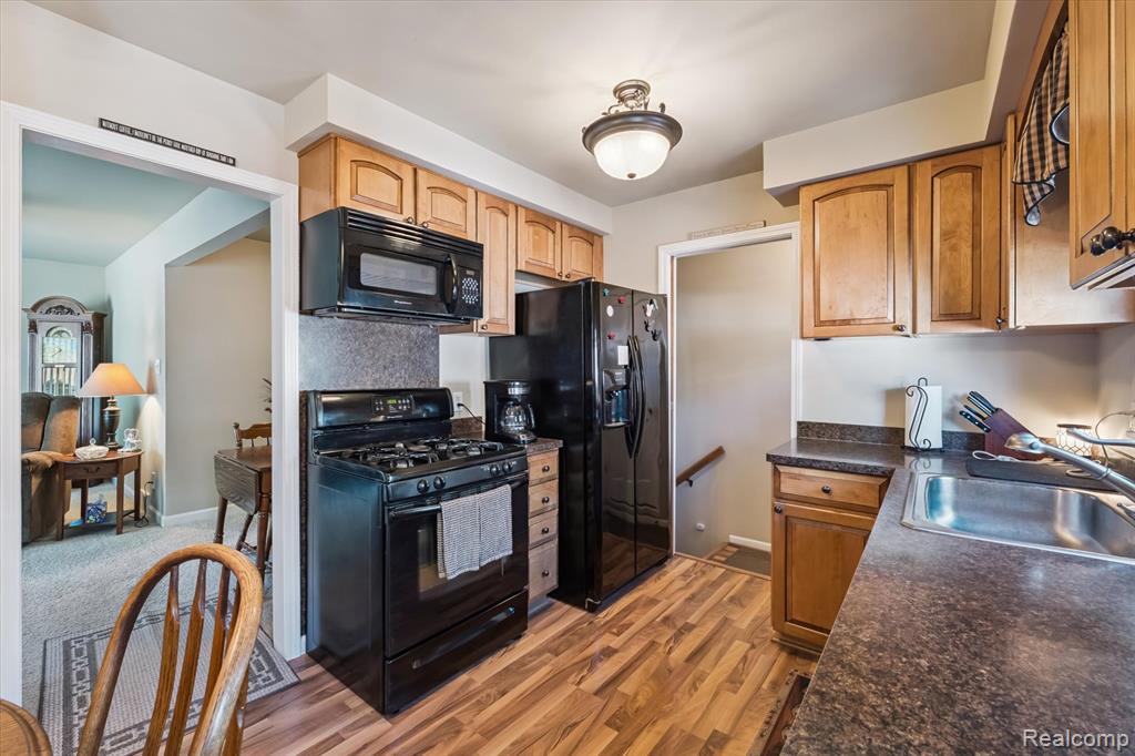 13121 Orchard Road, Southgate, MI 48195 — Photo 11
