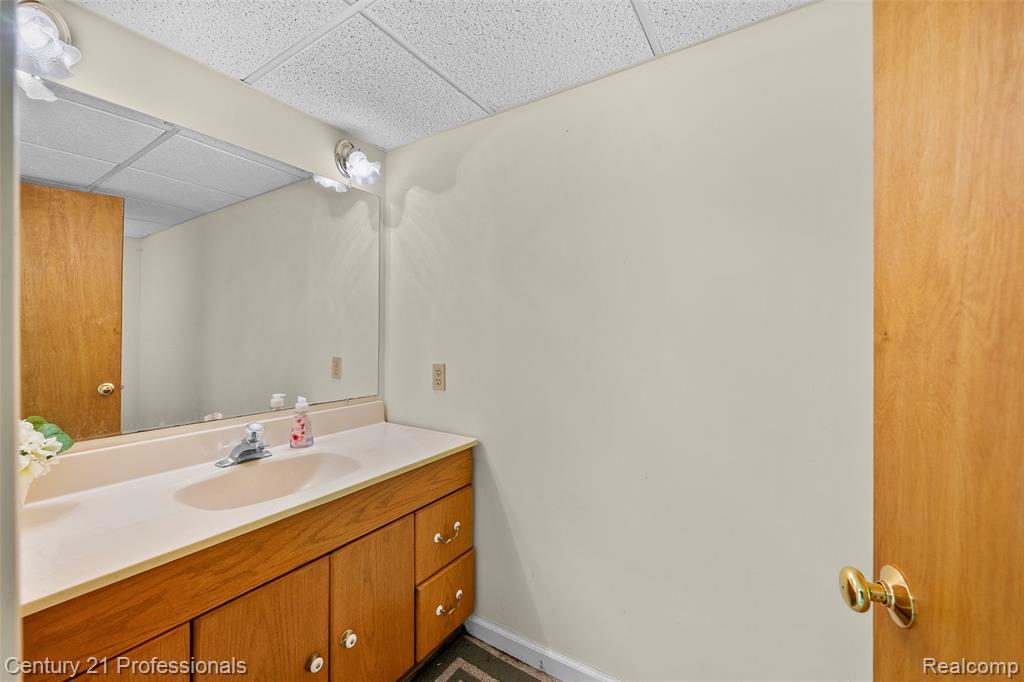 4310 Birch Run Drive, Troy, MI 48098 — Photo 33