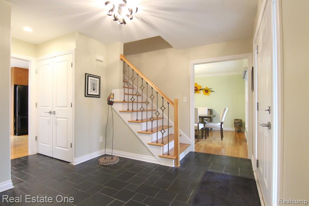 6749 ALDERLEY Way, West Bloomfield, MI — Photo 4