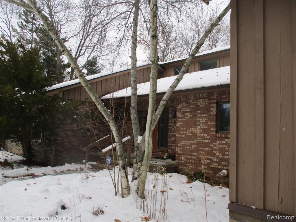 9102 Lake Crest Drive, Whitmore Lake, MI 48189 — Photo 51