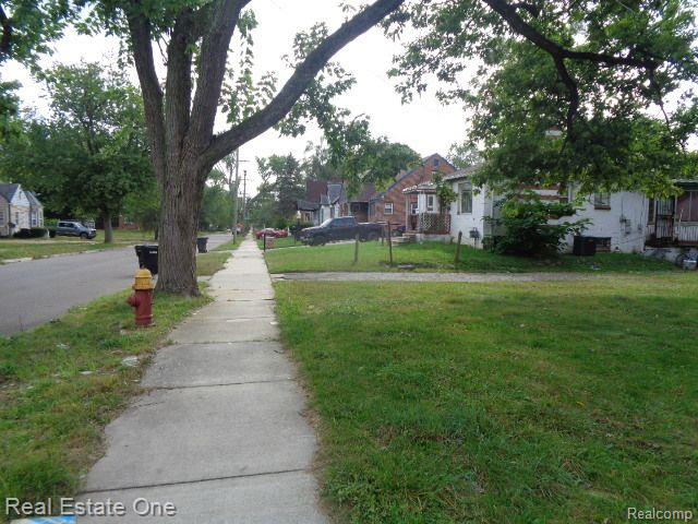 17555 TRINITY Street, Detroit, MI 48219 — Photo 9