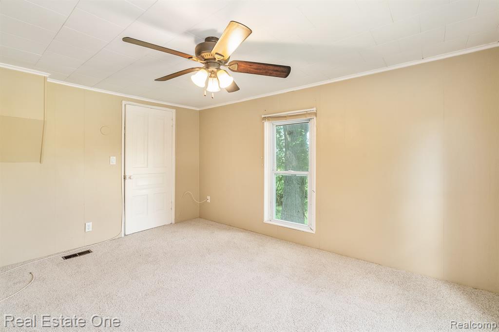 42759 CHERRY HILL Road, Canton, MI 48188 — Photo 34