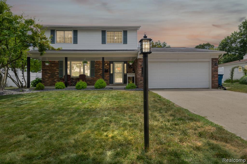 1198 Ashley Drive, Troy, MI 48085