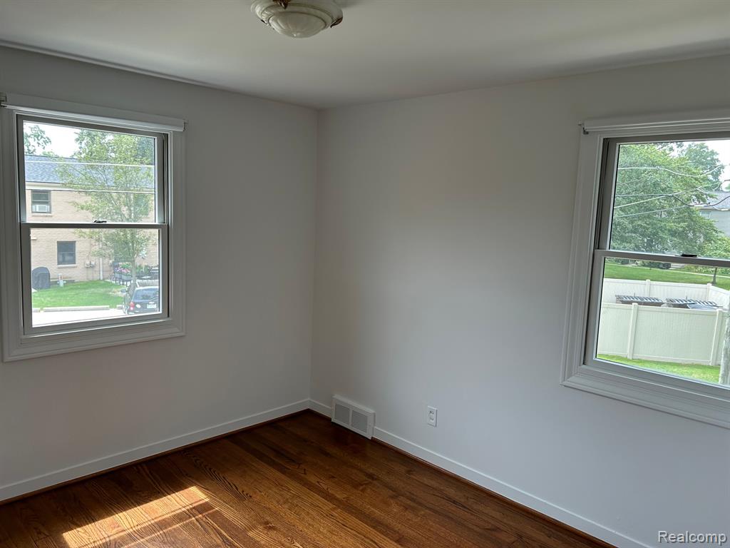 719 N ETON Street, Birmingham, MI 48009 — Photo 18
