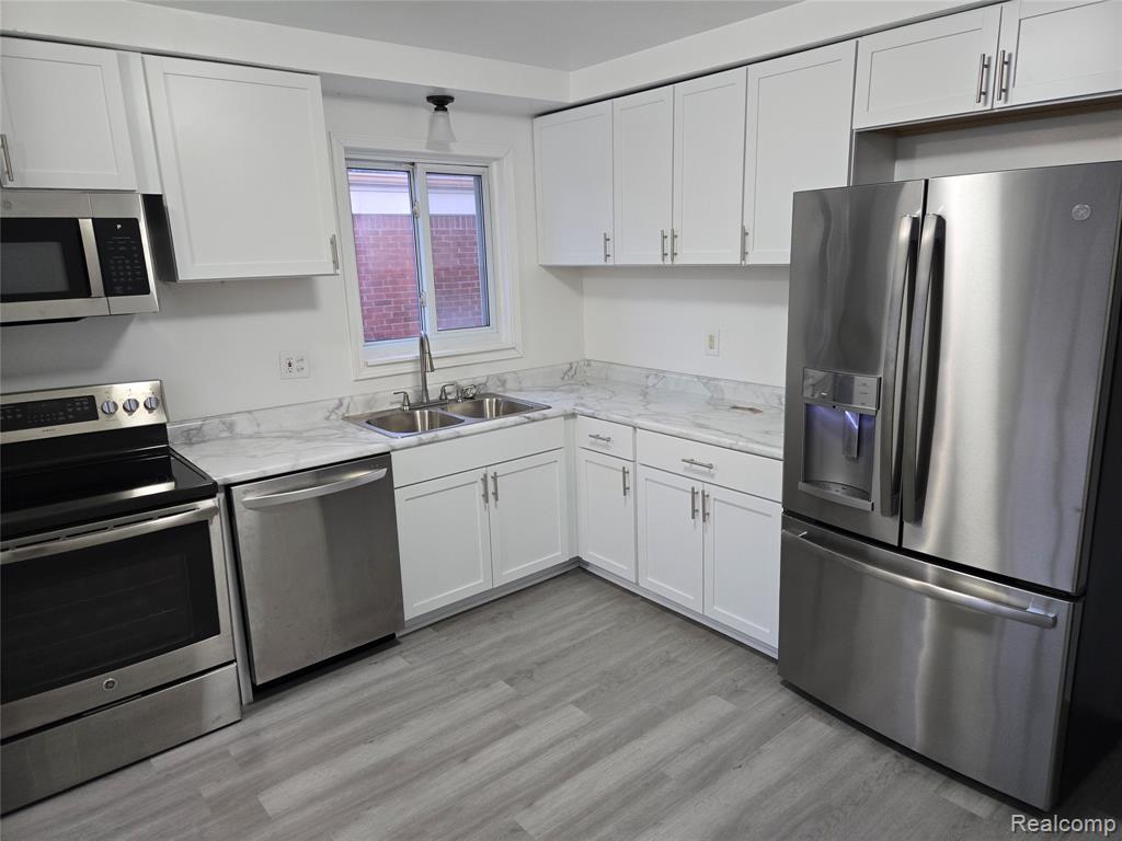 8177 Gary Avenue, Westland, MI — Photo 10