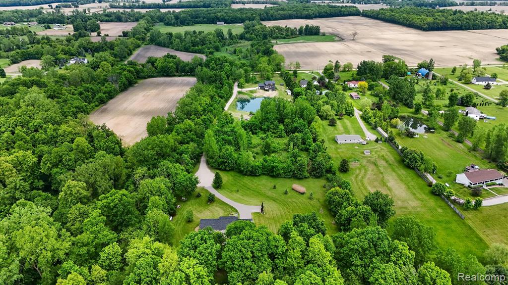 9565 Crofoot Road, Fowlerville, MI 48836 — Photo 59