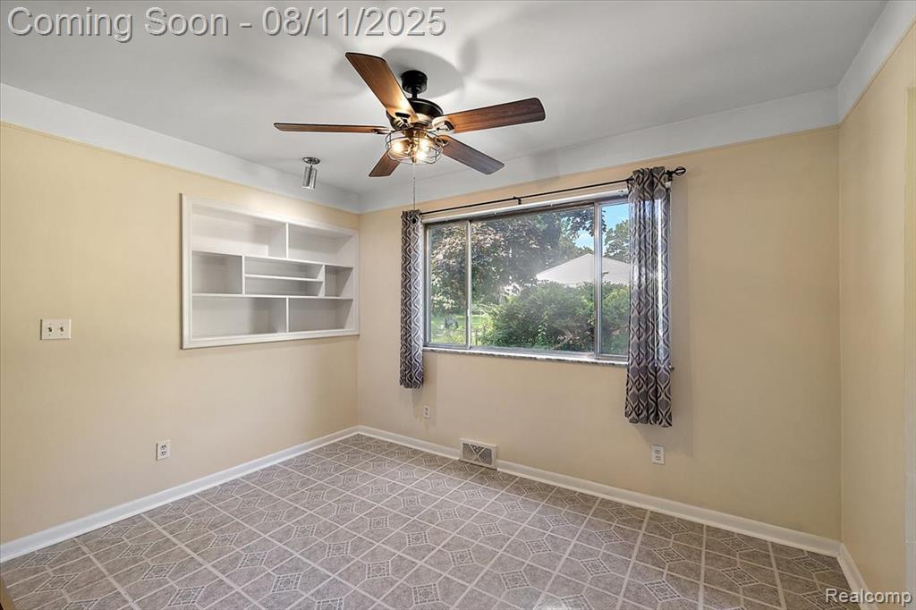 741 W Livingston Road, Highland, MI — Photo 15