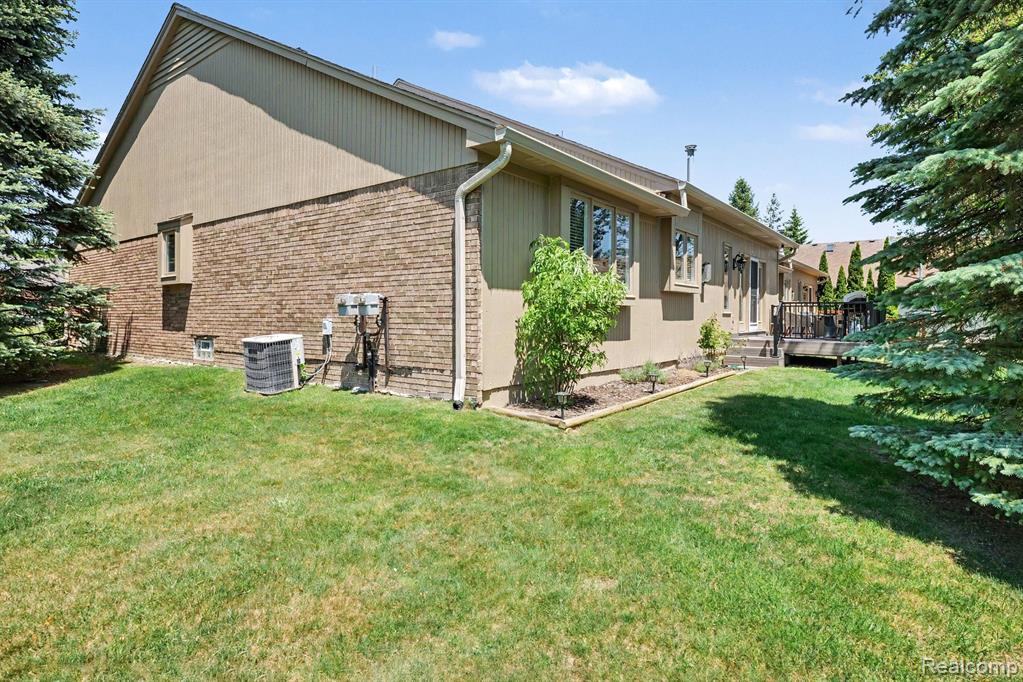 4337 Elaine Court, Utica, MI 48316 — Photo 41