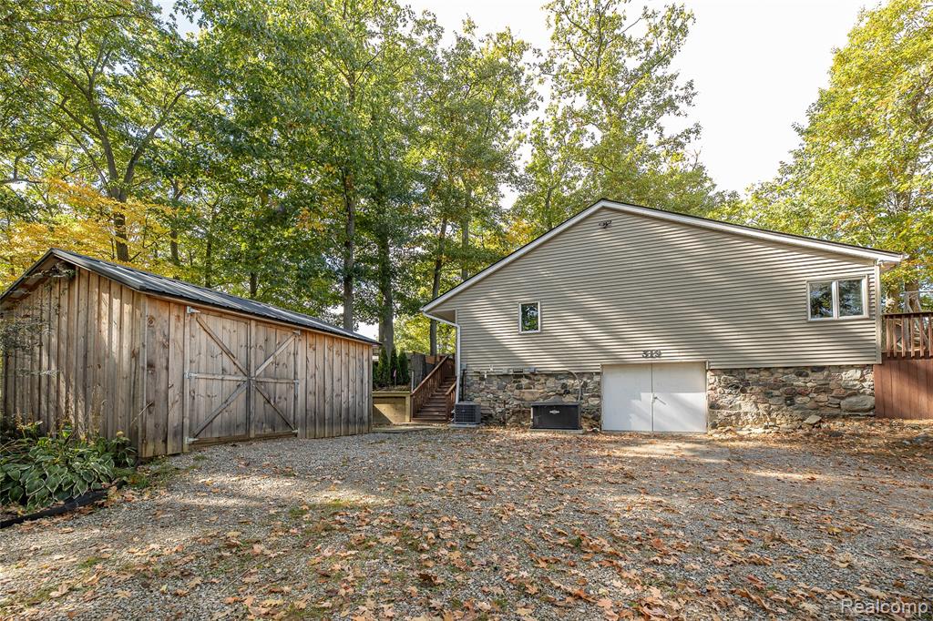319 Parkway Drive, Attica, MI 48412 — Photo 7