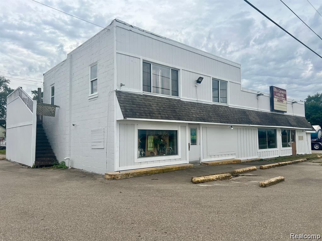 5505 Davison Road, Lapeer, MI 48446