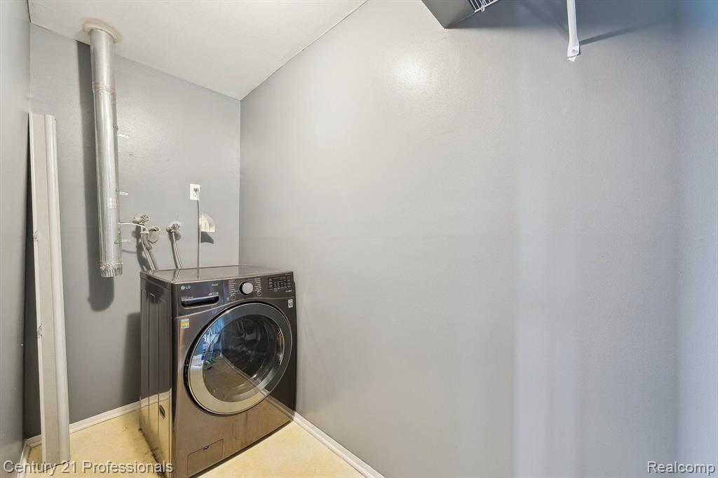30535 W 14 MILE Road, 20, Farmington Hills, MI 48334 — Photo 22