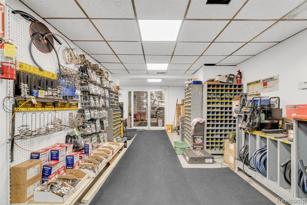 1475 S Newburgh Road, Westland, MI, 48186