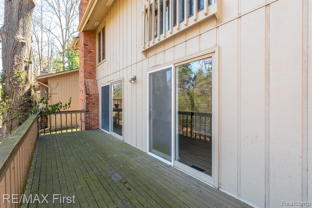 6620 RED CEDAR Lane, West Bloomfield, MI 48324 — Photo 7
