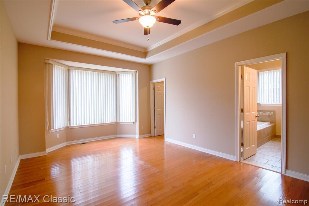 50416 Pinnacle Woods Lane, Macomb, MI 48042 — Photo 17