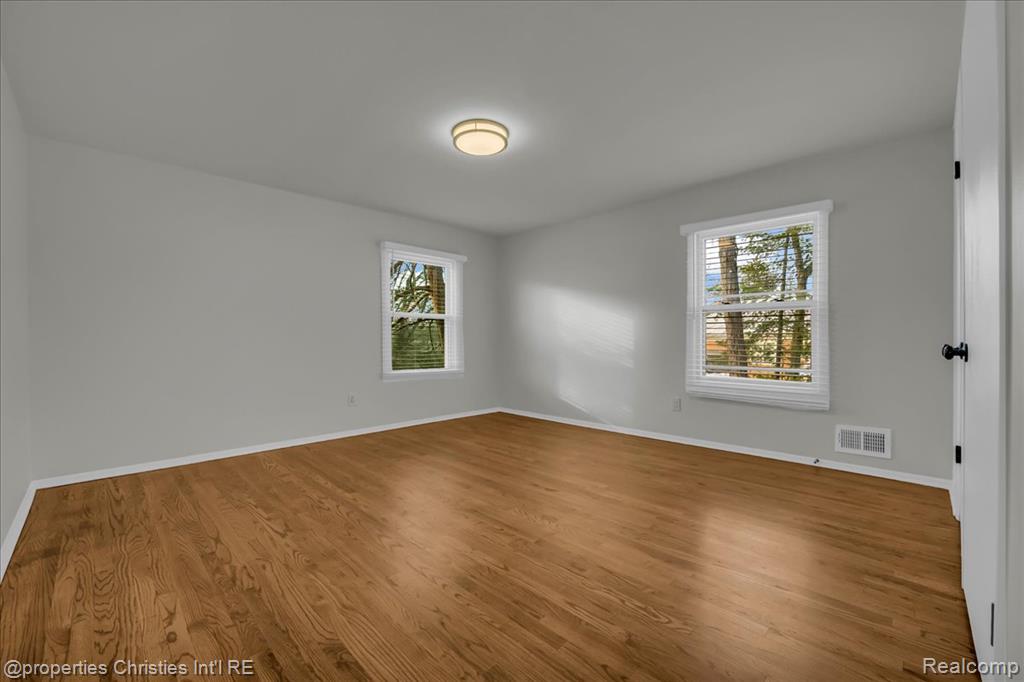4970 Hardwoods Drive, West Bloomfield, MI 48323 — Photo 25