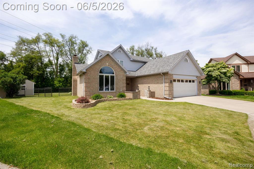 932 River Court, Wyandotte, MI 48192 — Photo 2