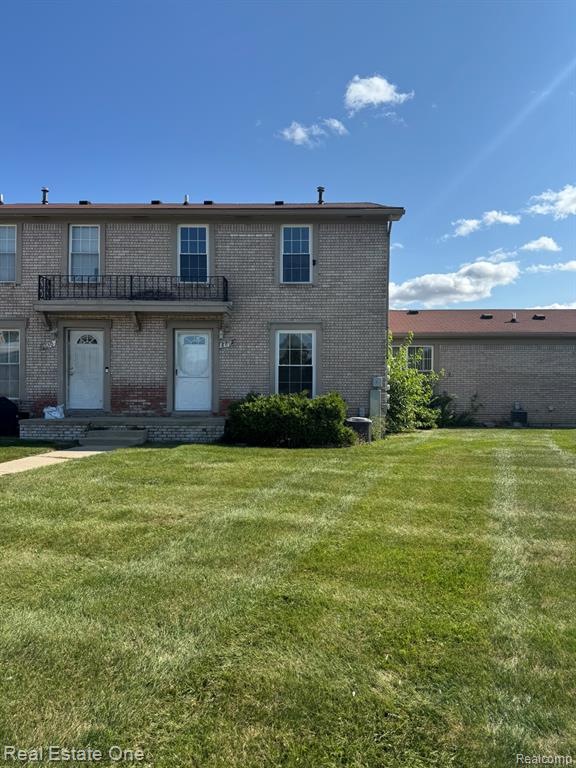8852 Sunrise Drive, Sterling Heights, MI 48312 — Photo 2