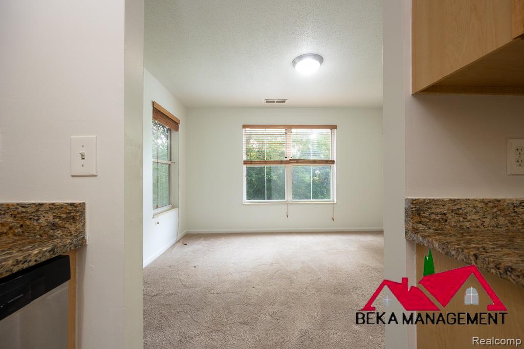127 Fieldcrest Street, Ann Arbor, MI 48103 — Photo 12