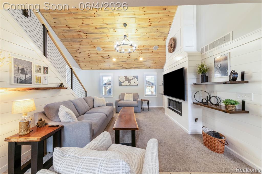 12621 Golden Oaks Drive, Milford, MI 48380 — Photo 38