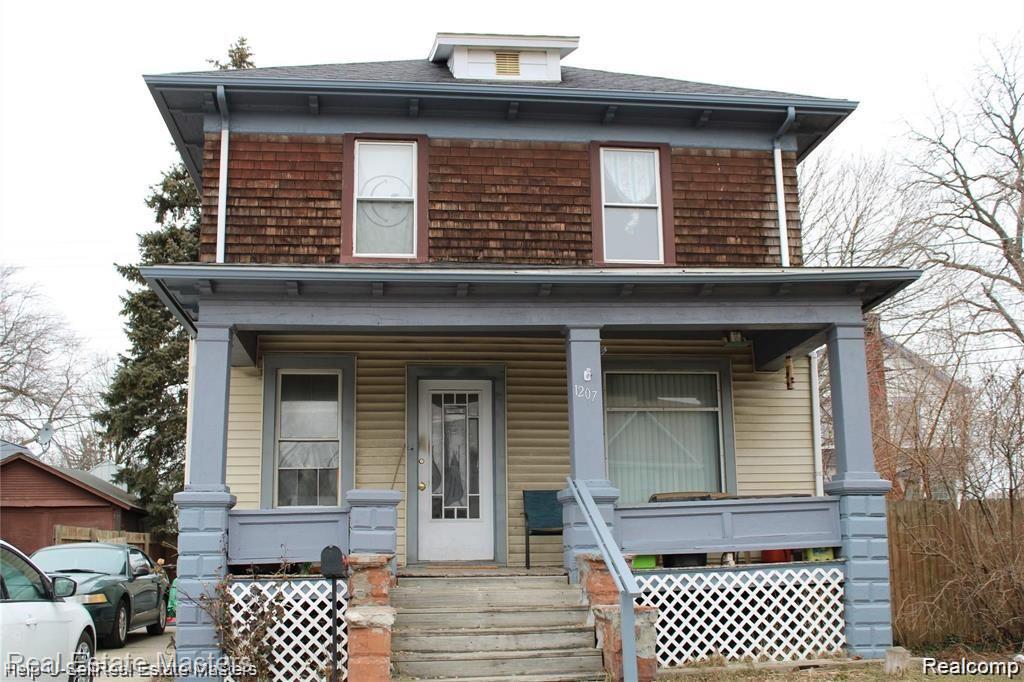 1207 Lapeer Avenue, Port Huron, MI 48060