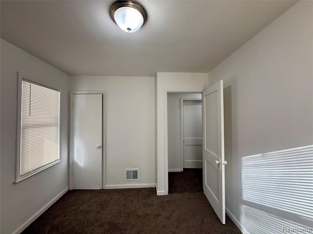 7313 Grandville Avenue, Detroit, MI 48228 — Photo 13