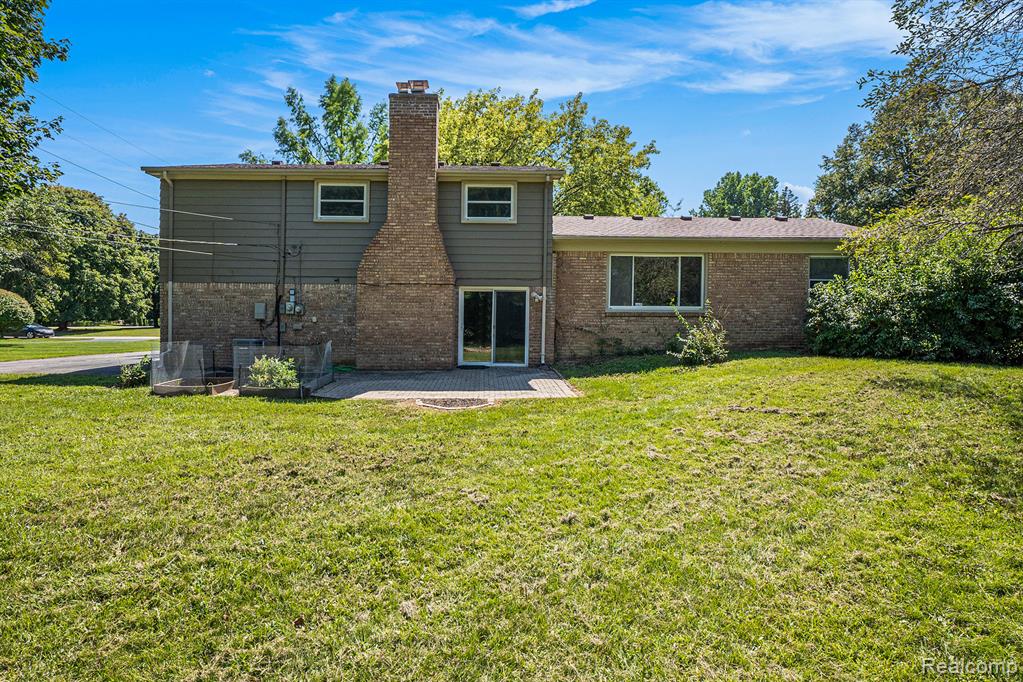 4516 Kevin Court, West Bloomfield, MI — Photo 39