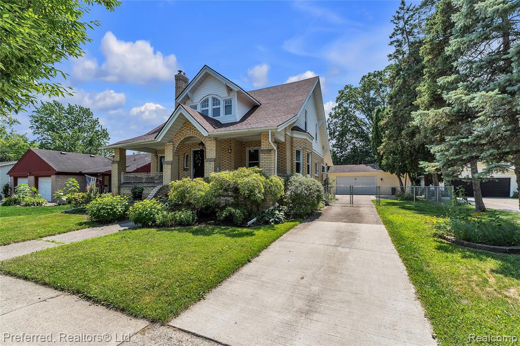 190 Crocker Boulevard, Mount Clemens, MI 48043 — Photo 3