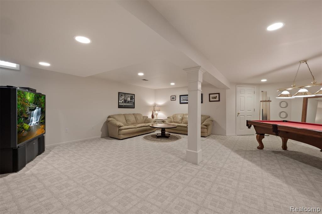 7260 Willow Oak Drive, West Bloomfield, MI 48324 — Photo 16