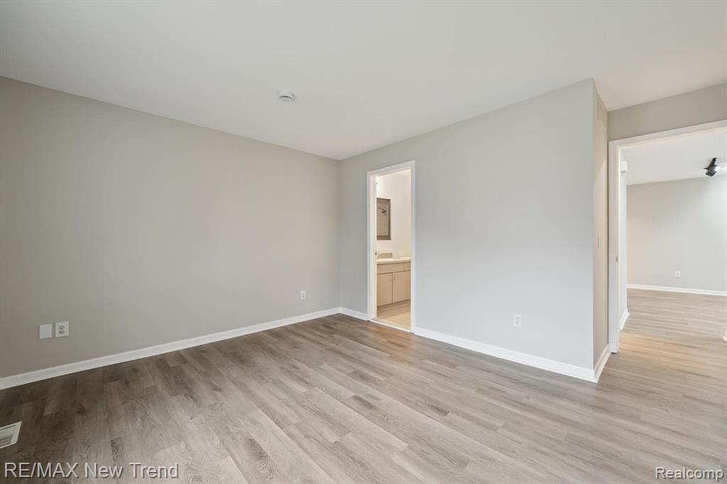 6641 HEARTHSIDE Court, West Bloomfield, MI — Photo 17
