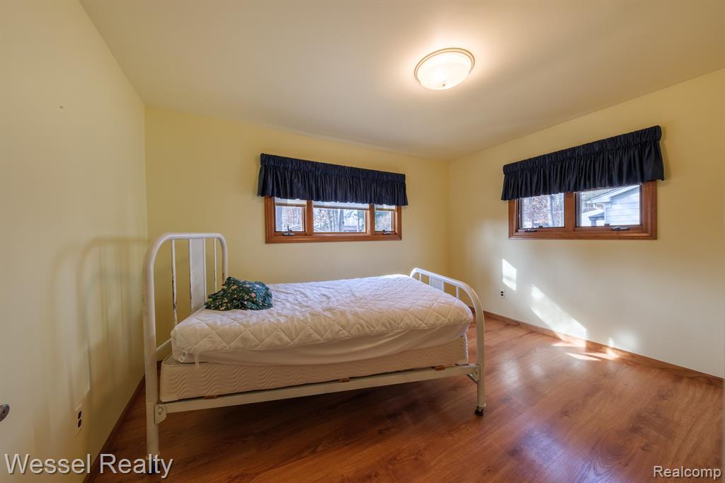 557 Green Cove Drive, Holly, MI 48442 — Photo 13