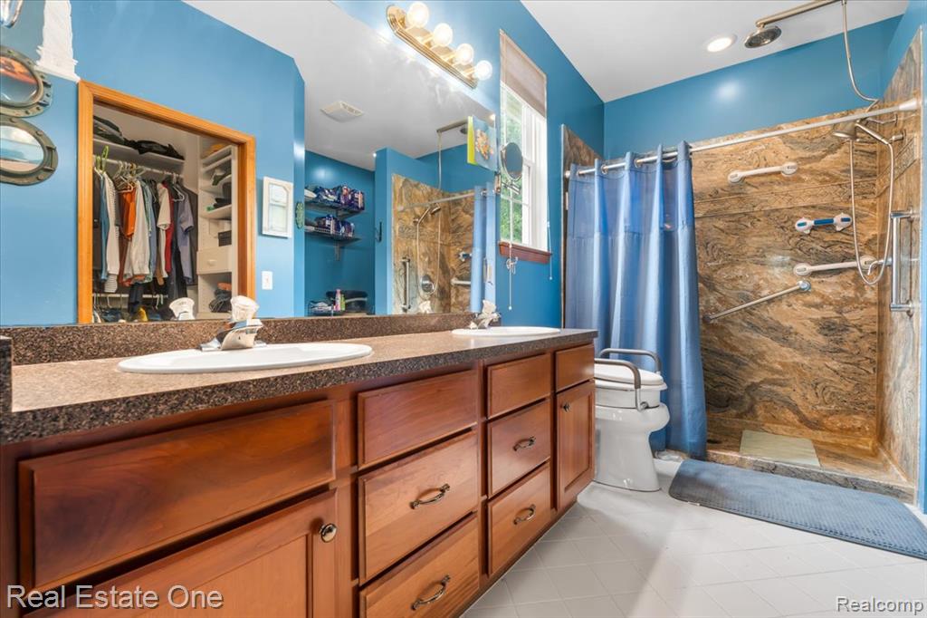 9952 Tioga Trail, Pinckney, MI 48169 — Photo 21