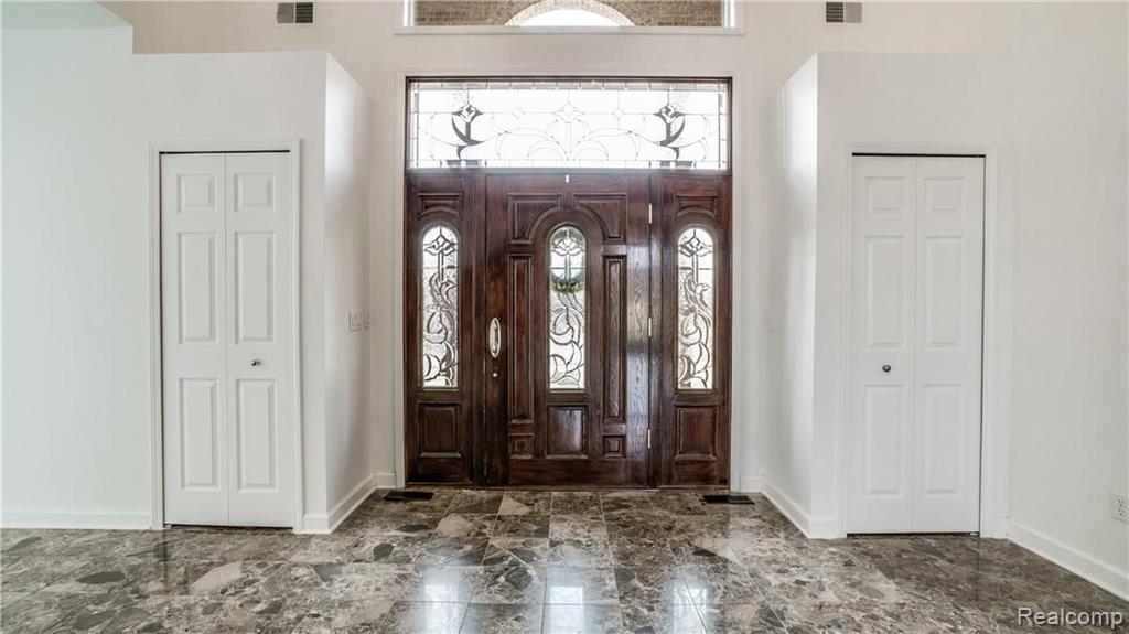 748 Eltham Court, Ann Arbor, MI 48103 — Photo 13