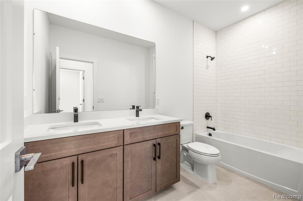 416 S Center Street, Northville, MI 48167 — Photo 23