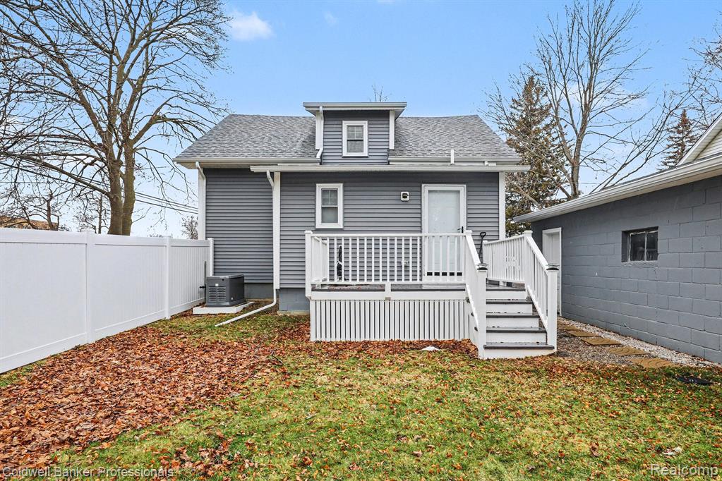 4006 Pleasant Street, North Branch, MI 48461 — Photo 16