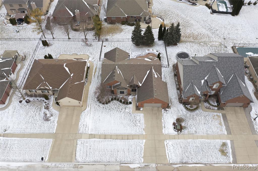 48274 Beacon Square Drive, Macomb, MI 48044 — Photo 49