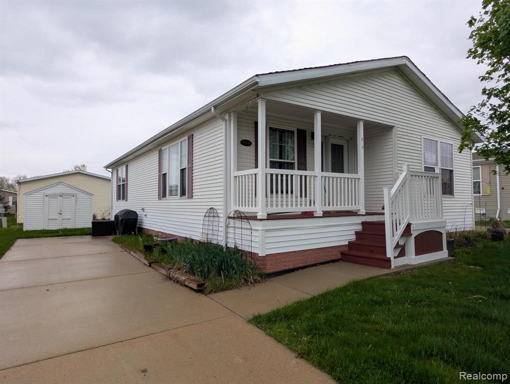 11224 Nearbrook Court, South Lyon, MI 48178