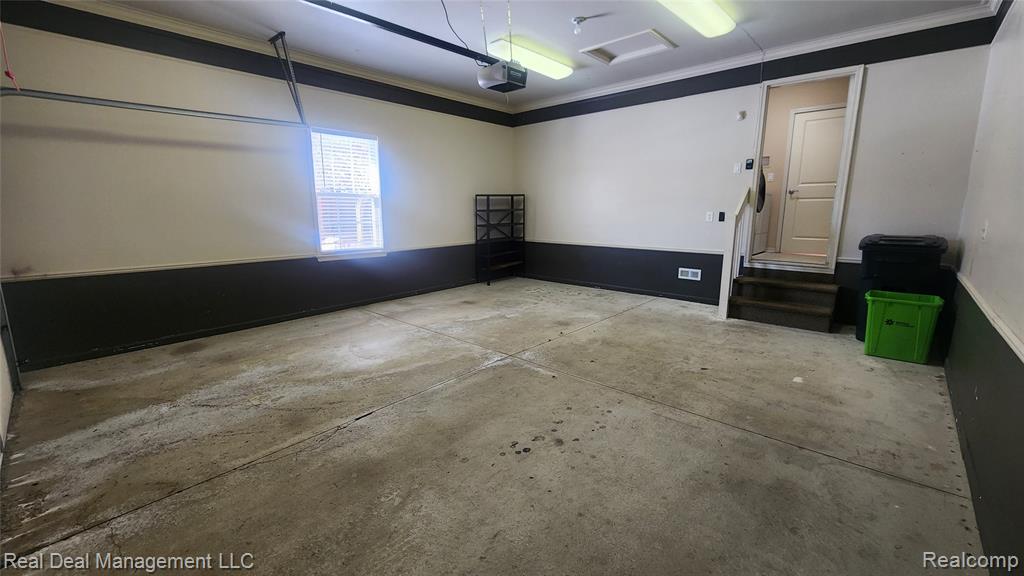 6146 Lone Oak Circle, Grand Blanc, MI 48439 — Photo 11