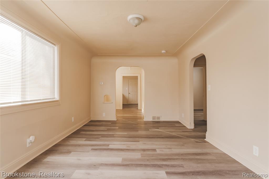 103 W Cornell Avenue, Pontiac, MI 48340 — Photo 8