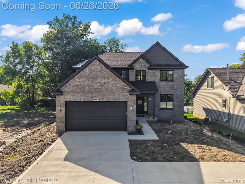 34575 Jefferson Avenue, Harrison Township, MI