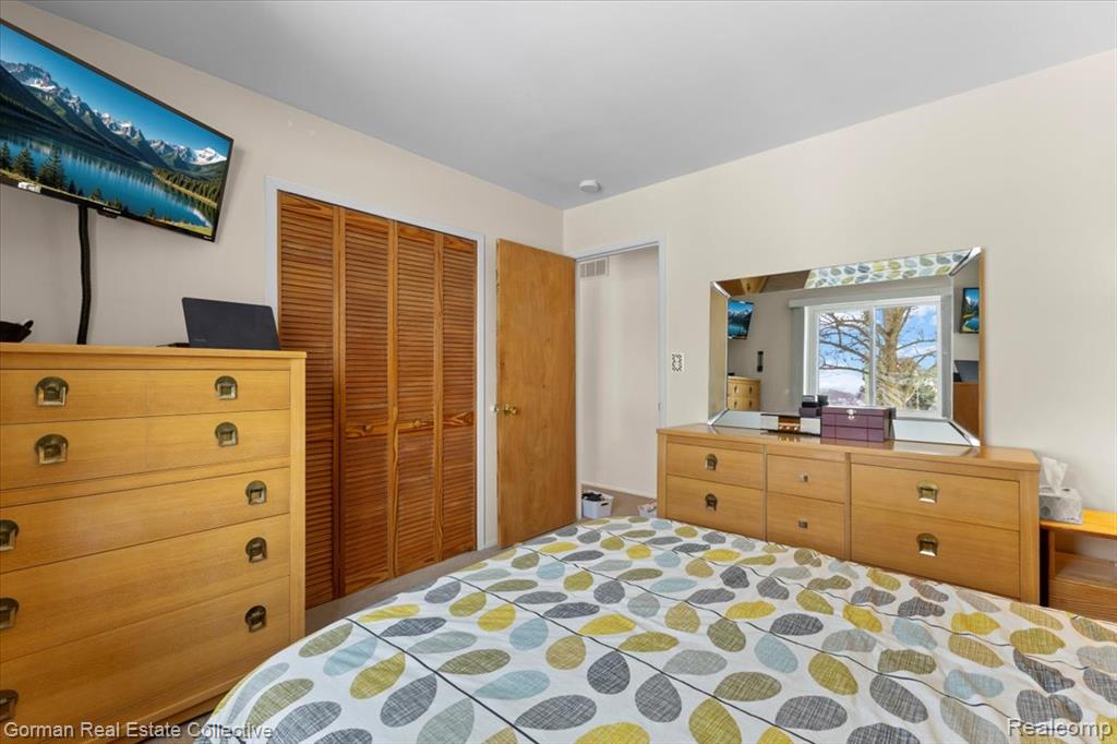 5165 Eagle Lake Drive, Waterford, MI 48329 — Photo 10