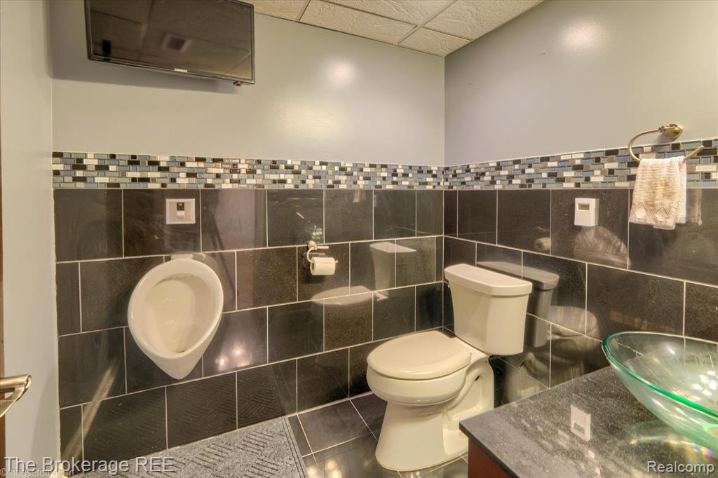 5239 Farmridge Lane, Grand Blanc, MI 48439 — Photo 82
