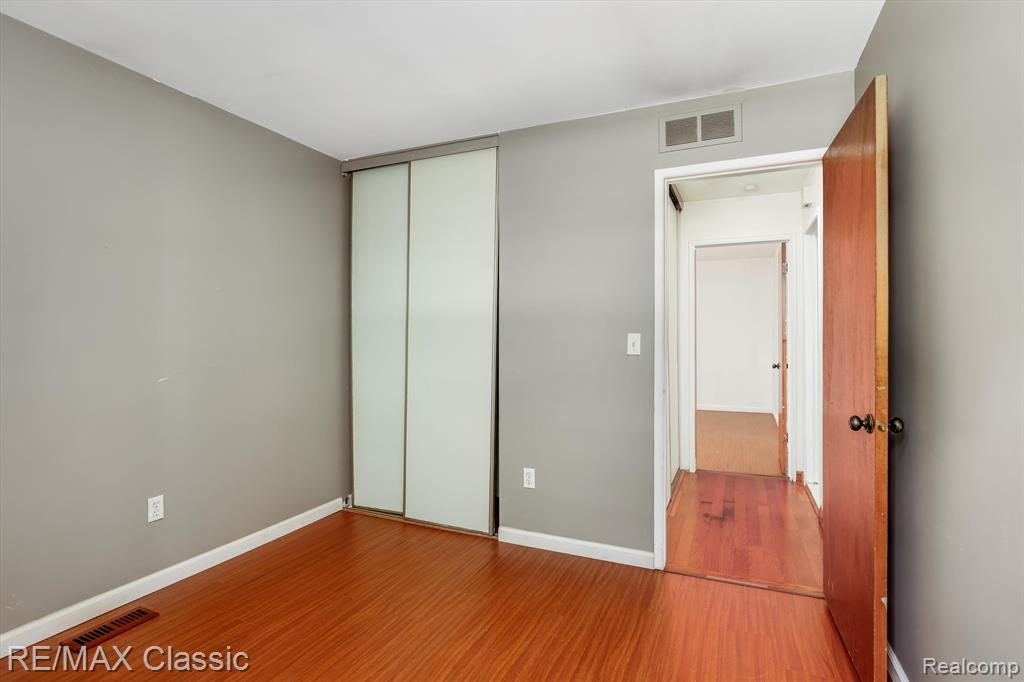 41716 ONAWAY Drive, Northville, MI 48167 — Photo 16
