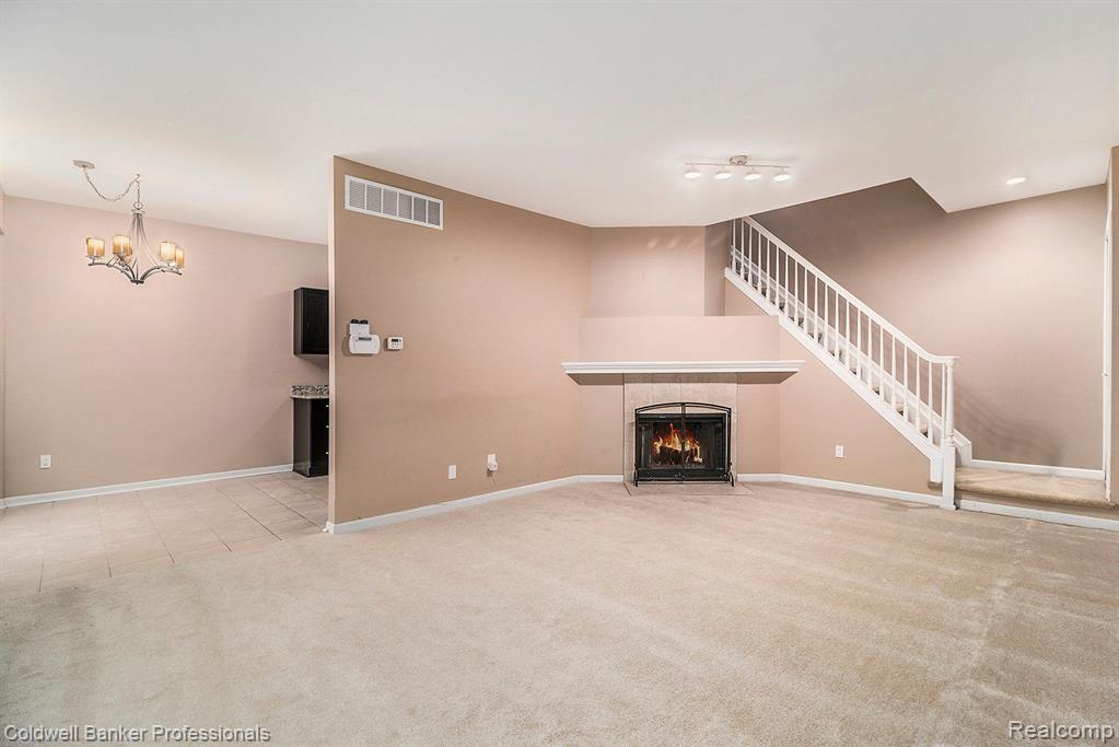 7360 MEADOWRIDGE Drive, West Bloomfield, MI — Photo 4