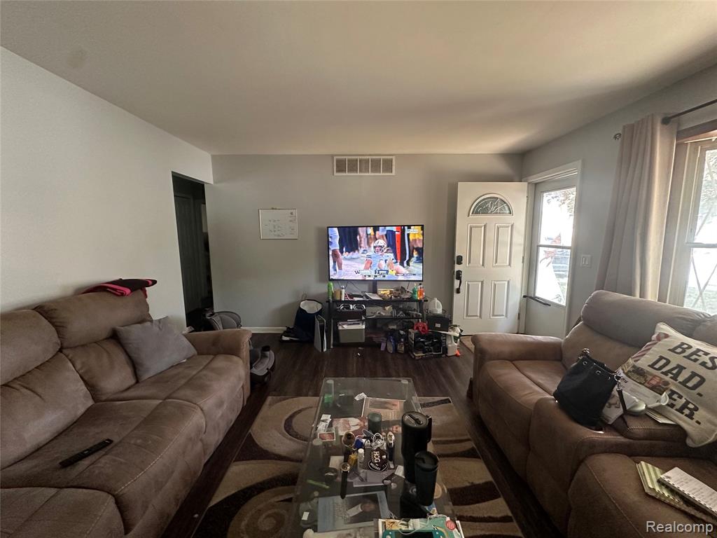 6023 Gilman Street, Garden City, MI — Photo 4