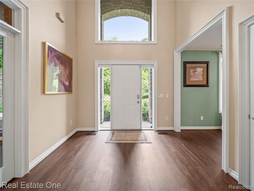5471 Parkside Drive, Brighton, MI 48114 — Photo 3