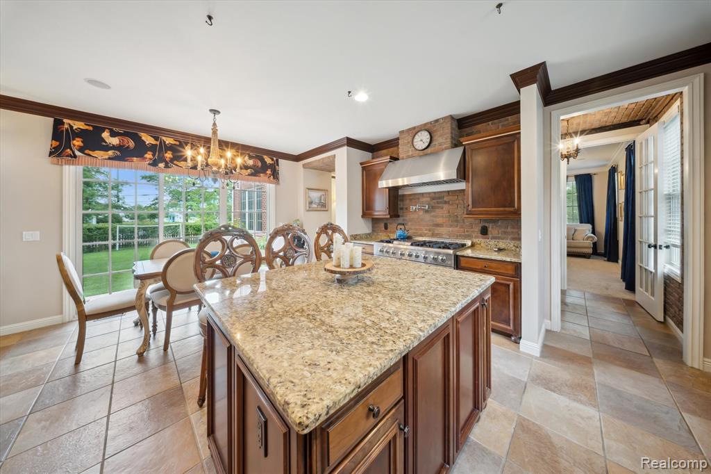 595 McKinley Circle, Canton, MI 48188 — Photo 11