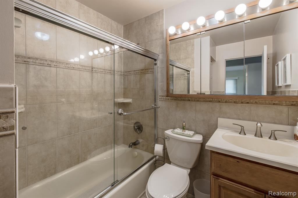 4931 Huron Drive, Clarkston, MI 48348 — Photo 25