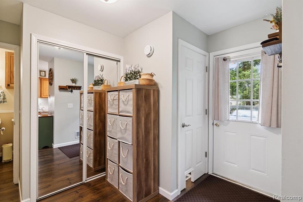 4521 Westbrook Drive, Jackson, MI 49201 — Photo 12