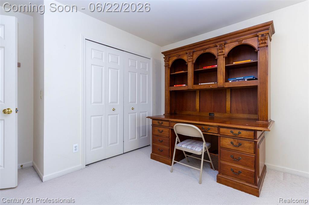 8225 Brookstone Lane, Clawson, MI 48348 — Photo 34